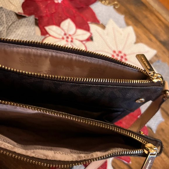 Michael Kors Fulton Small Crossbody Black - Picture 4 of 4